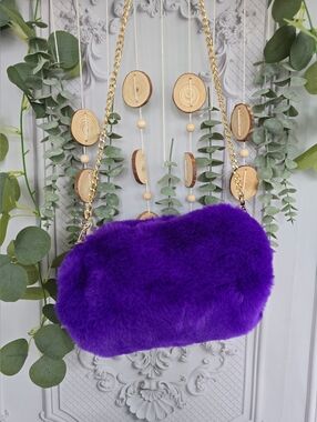 Purple Statement Hand Warmer Cross Body Bag Purse with Gold Chain